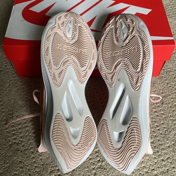 Nike Zoom Gravity 'Echo Pink' CT1192-600 - Picture 7 of 8